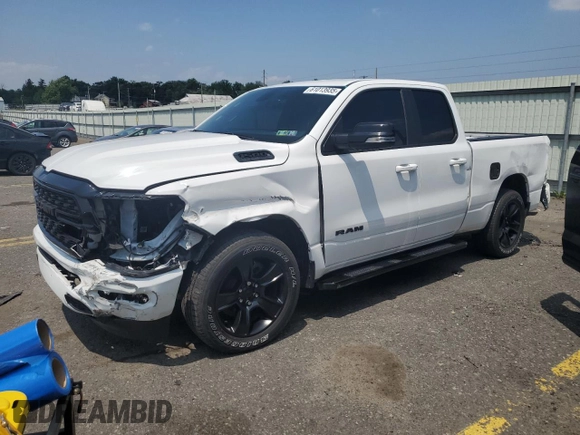 2022 Ram 1500 Big Horn z VIN 1C6SRFBT6NN117916, wystawiony jako Copart lot #61013935 z przebiegiem 43 241 mil mil oraz Szkoda całkowita • Salvage title. Historia ofert i sprzedaży dostępna na DreamBid. Obrazek 1.