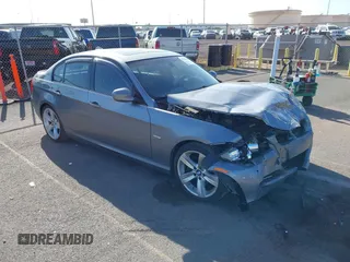 2009 BMW 3 Series 335i с VIN WBAPM77539NL88139, выставлен на аукционе IAAI как лот 41799855 с пробегом Не указан миль и . История ставок и продаж доступна на DreamBid. Изображение 1.
