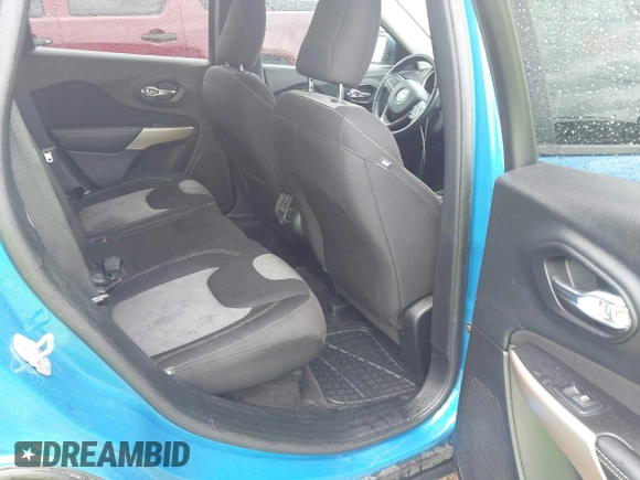 2018 Jeep Cherokee Latitude Tech Connect с VIN 1C4PJLCBXJD595296, выставлен на аукционе IAAI как лот 42186740 с пробегом 100 743 миль миль и . История ставок и продаж доступна на DreamBid. Изображение 8.