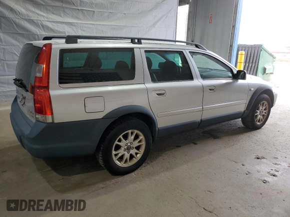 2004 Volvo V70 XC Cross Country with VIN YV1SZ59H141126835, listed as a Copart auction lot 56903735 with 204,583 mi miles and Clean title. Bid and sale history available at DreamBid. Image 3.