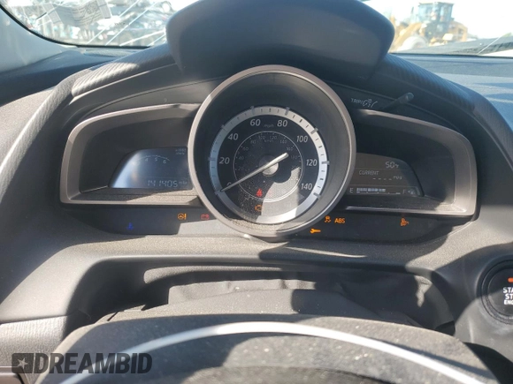2017 Mazda CX-3 Touring z VIN JM1DKDC75H0170331, wystawiony jako Copart lot #51997455 z przebiegiem 141 405 mil mil oraz Szkoda całkowita • Salvage title. Historia ofert i sprzedaży dostępna na DreamBid. Obrazek 9.
