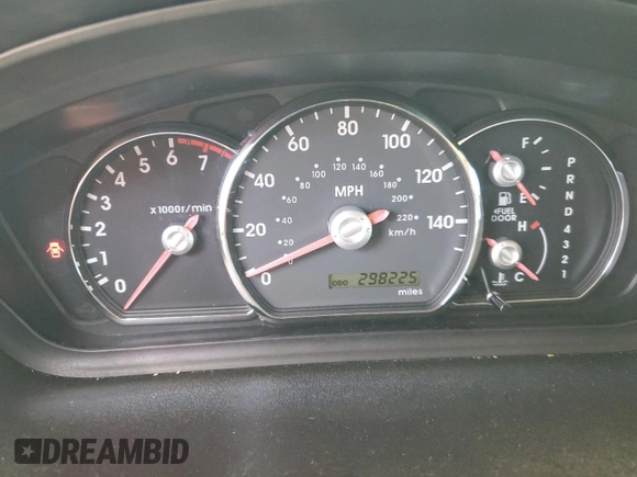 2007 Mitsubishi Endeavor LS with VIN 4A4MM21S17E030650, listed as a Copart auction lot 81794764 with 298,225 mi miles and Salvage Title. Bid and sale history available at carsss.com. Image 9.