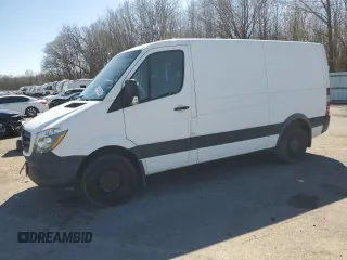 2016 Mercedes-Benz Sprinter Cargo with VIN WD3PE7DD2GP322396, listed as a Copart auction lot 49437965 with 189,127 mi miles and Salvage Title. Bid and sale history available at carsss.com. Image 1.