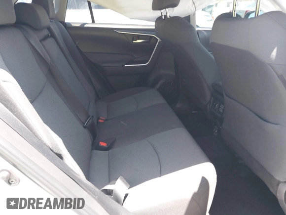 2022 Toyota RAV4 XLE z VIN 2T3W1RFV5NC213609, wystawiony jako IAAI lot #42561113 z przebiegiem 22 125 mil mil oraz . Historia ofert i sprzedaży dostępna na DreamBid. Obrazek 8.