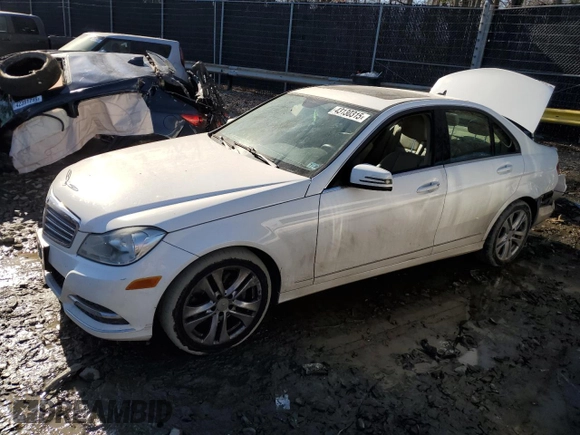 2013 Mercedes-Benz C 300 Sport с VIN WDDGF8AB0DR289190, выставлен на аукционе Copart как лот 43130315 с пробегом 167 032 миль миль и Списание • Salvage title. История ставок и продаж доступна на DreamBid. Изображение 1.