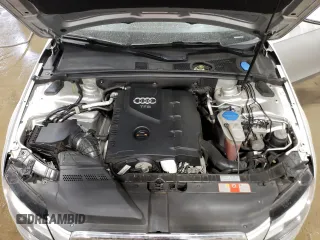 2009 Audi A4 z VIN WAUGF98K49A167487, wystawiony jako Copart lot #70488014 z przebiegiem 68 446 mil mil oraz Szkoda całkowita • Salvage title. Historia ofert i sprzedaży dostępna na DreamBid. Obrazek 12.