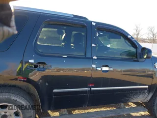 2013 GMC Yukon Denali with VIN 1GKS2EEF7DR310276, listed as a IAAI auction lot 41432983 with 243,119 mi miles. Bid and sale history available at carsss.com. Image 17.