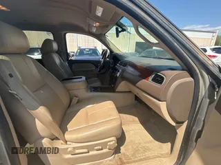 2014 Chevrolet Tahoe LT с VIN 1GNSKBE01ER228400, выставлен на аукционе Copart как лот 53716725 с пробегом 160 420 миль миль и Чистый • Clean title. История ставок и продаж доступна на DreamBid. Изображение 5.