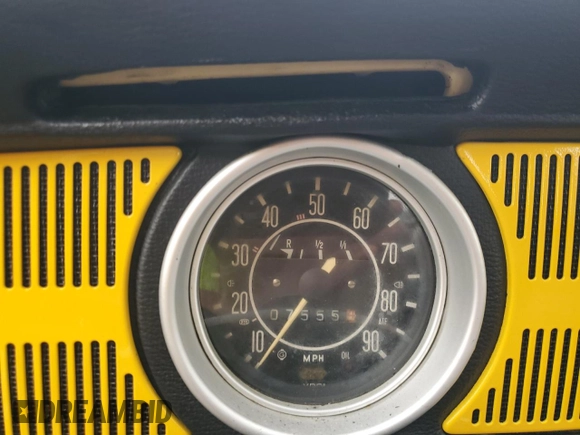 1971 Volkswagen Beetle с VIN 1112283503, выставлен на аукционе Copart как лот 57471915 с пробегом 7 555 миль миль и Чистый • Clean title. История ставок и продаж доступна на DreamBid. Изображение 9.