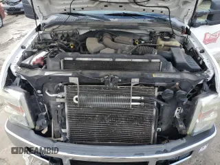 2008 Ford F-250 z VIN 1FDNF20518EE09582, wystawiony jako Copart lot #46505405 z przebiegiem 167 669 mil mil oraz Nie do naprawy • Non repairable. Historia ofert i sprzedaży dostępna na DreamBid. Obrazek 11.