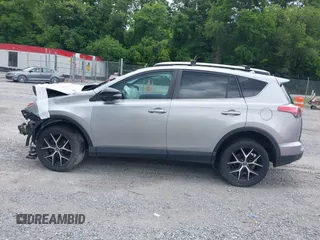 2017 Toyota RAV4 SE z VIN 2T3JFREV7HW568488, wystawiony jako IAAI lot #42492906 z przebiegiem 182 463 mil mil oraz . Historia ofert i sprzedaży dostępna na DreamBid. Obrazek 13.