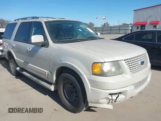 2006 Ford Expedition Limited with VIN 1FMFU19506LA74878, listed as a IAAI auction lot 41238625 with 166,422 mi miles. Bid and sale history available at carsss.com. Image 1.