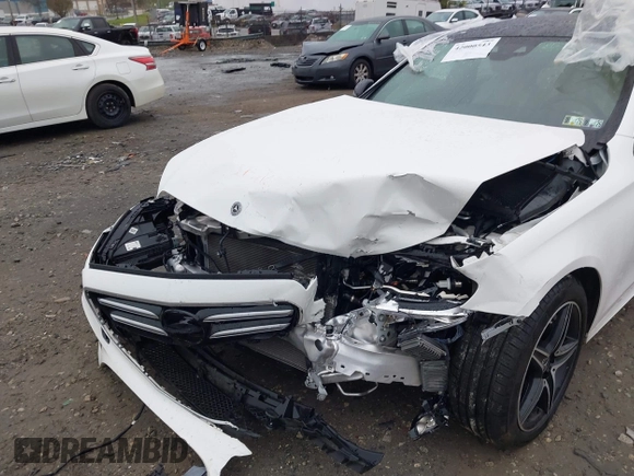 2018 Mercedes-Benz E-Class E 300 with VIN WDDZF4KB0JA380163, listed as a IAAI auction lot 42000543 with 75,314 mi miles. Bid and sale history available at carsss.com. Image 21.