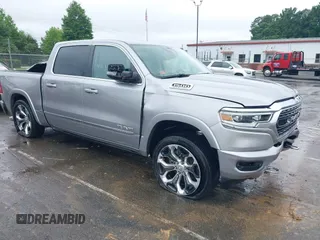 2023 Ram 1500 Limited z VIN 1C6SRFHT1PN531759, wystawiony jako IAAI lot #42323882 z przebiegiem 47 809 mil mil oraz . Historia ofert i sprzedaży dostępna na DreamBid. Obrazek 1.