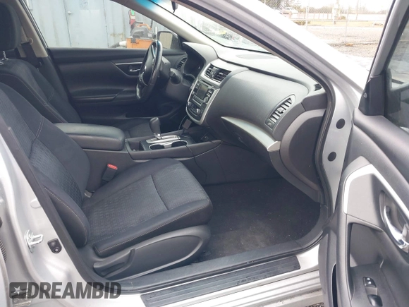 2017 Nissan Altima S z VIN 1N4AL3AP9HC170690, wystawiony jako IAAI lot #41491071 z przebiegiem 99 061 mil mil oraz . Historia ofert i sprzedaży dostępna na DreamBid. Obrazek 5.