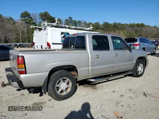 2005 GMC Sierra Denali z VIN 2GTEK63N551145668, wystawiony jako Copart lot #50544675 z przebiegiem Nie podano mil oraz Tytuł czysty. Historia ofert i sprzedaży dostępna na DreamBid. Obrazek 3.