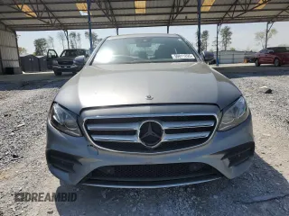 2018 Mercedes-Benz E 300 with VIN WDDZF4JB7JA336307, listed as a Copart auction lot 50811295 with 59,105 mi miles and Salvage title. Bid and sale history available at DreamBid. Image 5.