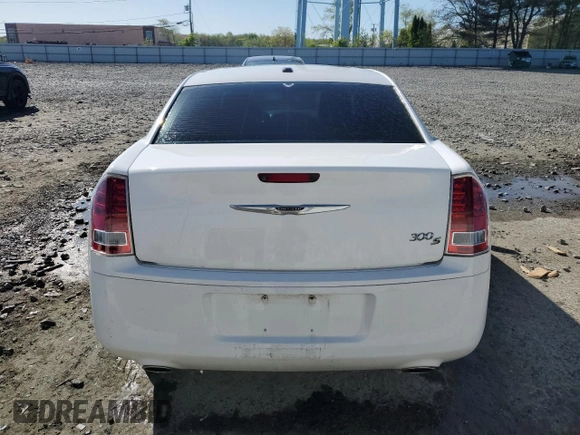 2014 Chrysler 300 S with VIN 2C3CCABG3EH103232, listed as a Copart auction lot 51440235 with 78,093 mi miles and Salvage Title. Bid and sale history available at DreamBid. Image 6.