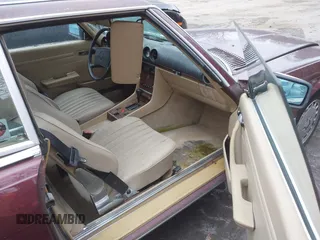 1988 Mercedes-Benz 560 SL with VIN WDBBA48D0JA077921, listed as a IAAI auction lot 41450795 with 155,749 mi miles and . Bid and sale history available at DreamBid. Image 5.