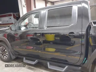 2022 Nissan Frontier SV z VIN 1N6ED1EJ5NN627303, wystawiony jako IAAI lot #41665799 z przebiegiem 59 462 mil mil oraz . Historia ofert i sprzedaży dostępna na DreamBid. Obrazek 14.