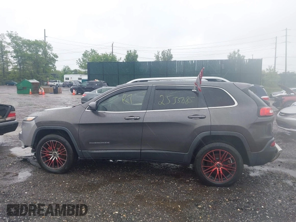 2014 Jeep Cherokee Limited with VIN 1C4PJMDB2EW182495, listed as a IAAI auction lot 42296626 with Not provided miles and . Bid and sale history available at DreamBid. Image 13.