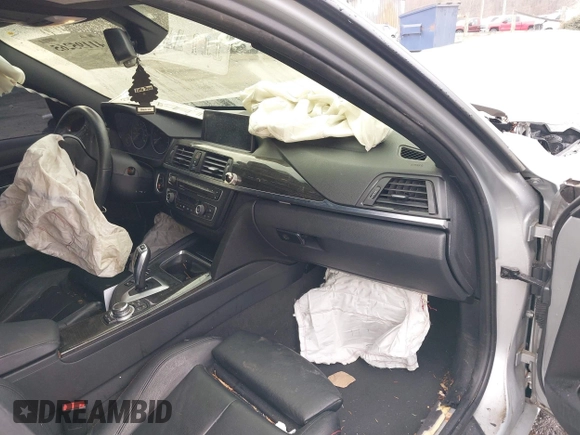 2013 BMW 3 Series 335i xDrive with VIN WBA3B9G52DNR90099, listed as a IAAI auction lot 41195265 with 116,320 mi miles and . Bid and sale history available at DreamBid. Image 5.