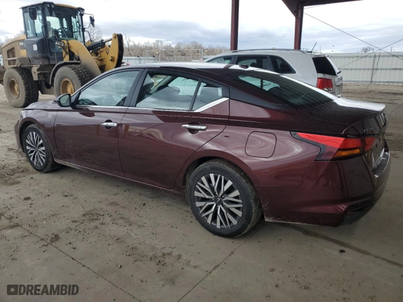 2024 Nissan Altima 2.5 SV with VIN 1N4BL4DV6RN371294, listed as a Copart auction lot 50242415 with 24,311 mi miles and Salvage Title. Bid and sale history available at carsss.com. Image 2.