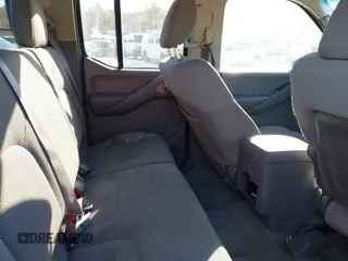 2013 Nissan Frontier SV z VIN 1N6AD0EV9DN756400, wystawiony jako IAAI lot #41505253 z przebiegiem 136 742 mil mil oraz . Historia ofert i sprzedaży dostępna na DreamBid. Obrazek 8.