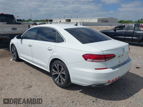 2021 Volkswagen Passat SE with VIN 1VWSA7A30MC000802, listed as a IAAI auction lot 42007087 with 190,171 mi miles and . Bid and sale history available at DreamBid. Image 3.