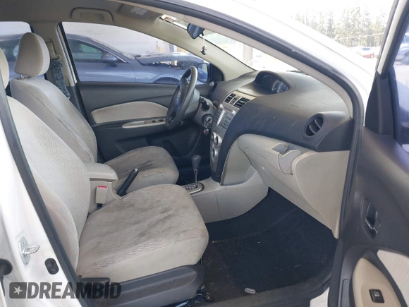 2008 Toyota Yaris with VIN JTDBT923081216819, listed as a IAAI auction lot 42153326 with 125,794 mi miles. Bid and sale history available at carsss.com. Image 5.