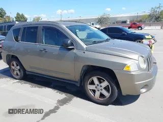2007 Jeep Compass Sport with VIN 1J8FF47W87D241293, listed as a IAAI auction lot 41963241 with 251,852 mi miles. Bid and sale history available at carsss.com. Image 1.
