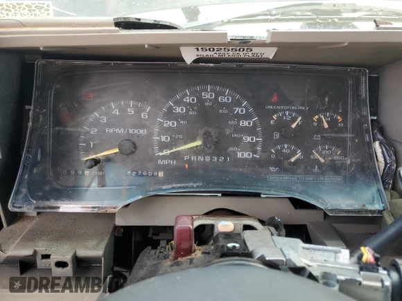 1999 Chevrolet Tahoe z VIN 3GNEC18R3XG165012, wystawiony jako Copart lot #75803204 z przebiegiem 227 608 mil mil oraz Szkoda całkowita • Salvage title. Historia ofert i sprzedaży dostępna na DreamBid. Obrazek 9.