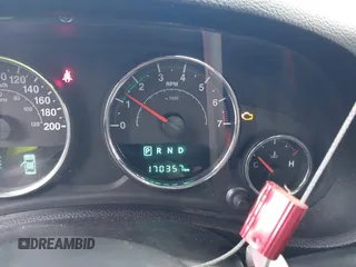 2014 Jeep Wrangler Arctic z VIN 1C4GJWBG3EL313350, wystawiony jako IAAI lot #41442520 z przebiegiem Nie podano mil oraz . Historia ofert i sprzedaży dostępna na DreamBid. Obrazek 15.