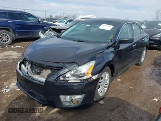 2015 Nissan Altima 2.5 S with VIN 1N4AL3AP0FC466159, listed as a IAAI auction lot 41617703 with 82,310 mi miles. Bid and sale history available at carsss.com. Image 18.