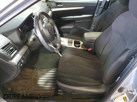 2014 Subaru Legacy Premium z VIN 4S3BMBD62E3020845, wystawiony jako Copart lot #56476435 z przebiegiem 50 186 mil mil oraz Szkoda całkowita • Salvage title. Historia ofert i sprzedaży dostępna na DreamBid. Obrazek 7.