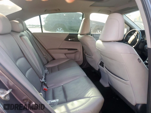 2015 Honda Accord EX-L z VIN 1HGCR2F82FA025983, wystawiony jako Copart lot #55623345 z przebiegiem 223 699 mil mil oraz Szkoda całkowita • Salvage title. Historia ofert i sprzedaży dostępna na DreamBid. Obrazek 10.