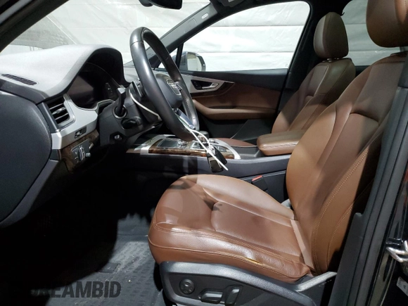 2018 Audi Q7 Premium Plus with VIN WA1LHAF75JD013380, listed as a Copart auction lot 58324865 with 92,877 mi miles and Salvage title. Bid and sale history available at DreamBid. Image 7.