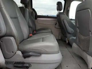 2014 Volkswagen Routan SE with VIN 2C4RVABG5ER135304, listed as a Copart auction lot 83957644 with 118,035 mi miles and Clean title. Bid and sale history available at DreamBid. Image 11.