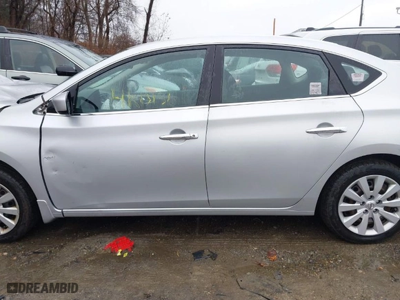 2014 Nissan Sentra SV with VIN 3N1AB7AP7EY266683, listed as a IAAI auction lot 41813136 with 1 mi miles. Bid and sale history available at carsss.com. Image 15.