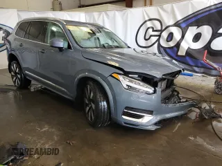 2023 Volvo XC90 Ultimate Bright Theme with VIN YV4H60CA6P1945963, listed as a Copart auction lot 46036015 with 15,052 mi miles and Salvage title. Bid and sale history available at DreamBid. Image 4.