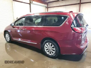 2018 Chrysler Pacifica Touring L z VIN 2C4RC1BG3JR279000, wystawiony jako Copart lot #50209265 z przebiegiem 96 556 mil mil oraz Tytuł czysty. Historia ofert i sprzedaży dostępna na DreamBid. Obrazek 2.