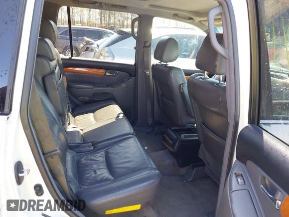 2007 Lexus GX with VIN JTJBT20X570144529, listed as a IAAI auction lot 42035412 with 265,886 mi miles. Bid and sale history available at carsss.com. Image 8.