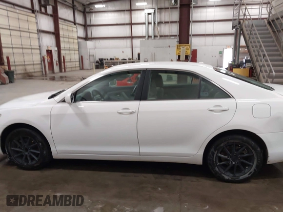 2011 Toyota Camry LE with VIN 4T1BF3EK3BU724386, listed as a IAAI auction lot 42046335 with 215,402 mi miles. Bid and sale history available at carsss.com. Image 14.