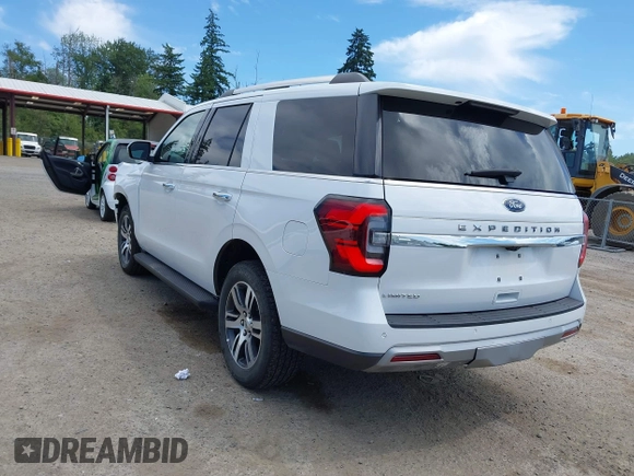 2024 Ford Expedition Limited с VIN 1FMJU2A88REA35566, выставлен на аукционе IAAI как лот 42478954 с пробегом 31 932 миль миль и . История ставок и продаж доступна на DreamBid. Изображение 3.