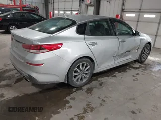 2019 Kia Optima LX with VIN 5XXGT4L39KG354118, listed as a IAAI auction lot 41621171 with 96,441 mi miles. Bid and sale history available at carsss.com. Image 4.