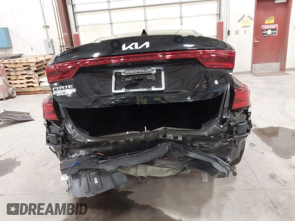 2023 Kia Forte LXS z VIN 3KPF24AD4PE646186, wystawiony jako IAAI lot #42137342 z przebiegiem 15 866 mil mil oraz . Historia ofert i sprzedaży dostępna na DreamBid. Obrazek 17.