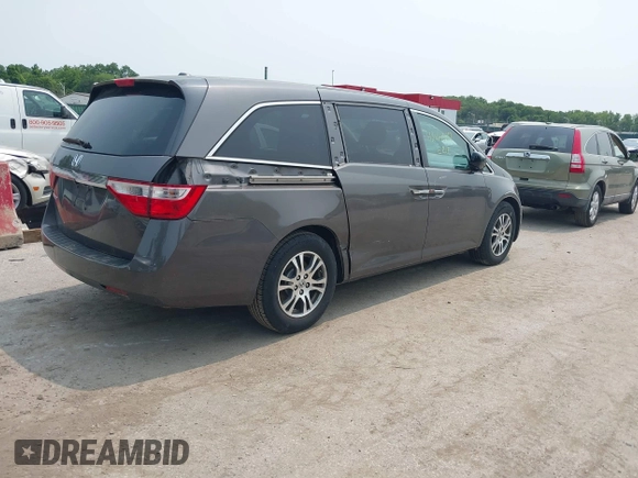 2013 Honda Odyssey EX-L с VIN 5FNRL5H63DB019055, выставлен на аукционе IAAI как лот 42411027 с пробегом 169 636 миль миль и . История ставок и продаж доступна на DreamBid. Изображение 4.