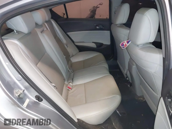 2018 Acura ILX Special Edition with VIN 19UDE2F40JA004068, listed as a IAAI auction lot 41761336 with 194,431 mi miles. Bid and sale history available at carsss.com. Image 8.