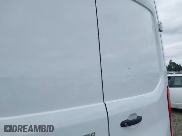 2024 Ford Transit Cargo z VIN 1FTBR3U86RKA14633, wystawiony jako IAAI lot #42500581 z przebiegiem 16 529 mil mil oraz . Historia ofert i sprzedaży dostępna na DreamBid. Obrazek 6.
