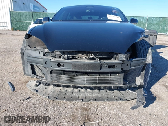 2018 Tesla Model S 75D z VIN 5YJSA1E23JF246601, wystawiony jako IAAI lot #40774603 z przebiegiem 55 697 mil mil oraz . Historia ofert i sprzedaży dostępna na DreamBid. Obrazek 6.